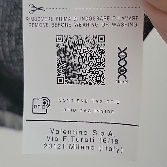 Valentino V - logo print sequin t- shirt - Picture 7 of 11